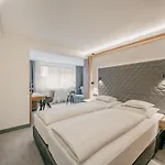 Gourmet & Wine Austria Hotel 4*