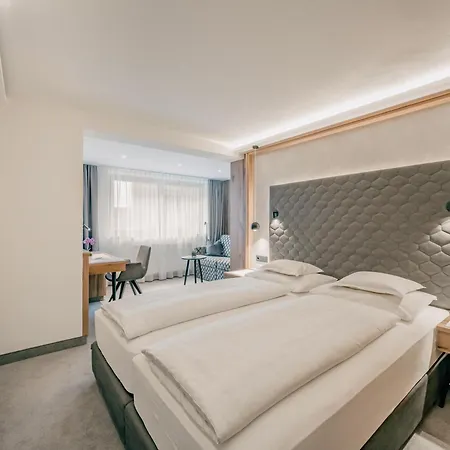 Gourmet & Wine Austria Hotel 4*