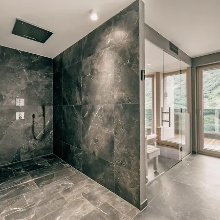 Gourmet & Wine Austria Hotel 4*